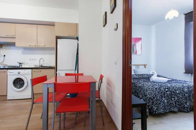 Mercado Anton Martin Apartment Мадрид Экстерьер фото